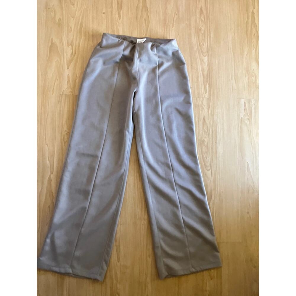 Lounge set basic beige brown comfy NWT - image 2